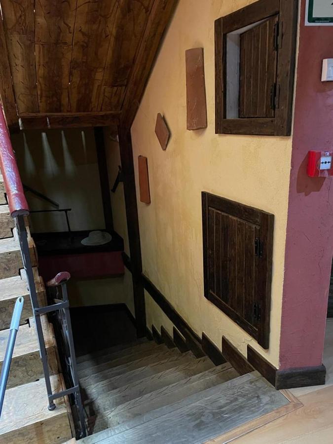 Hostal Sahagun Hotel Exterior photo