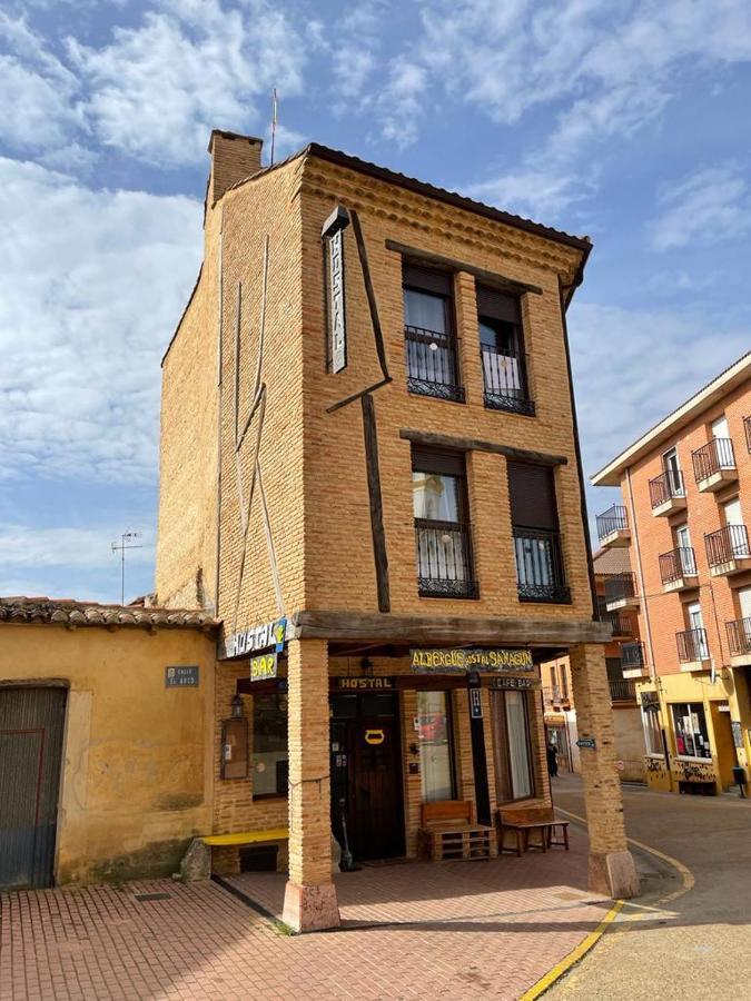 Hostal Sahagun Hotel Exterior photo