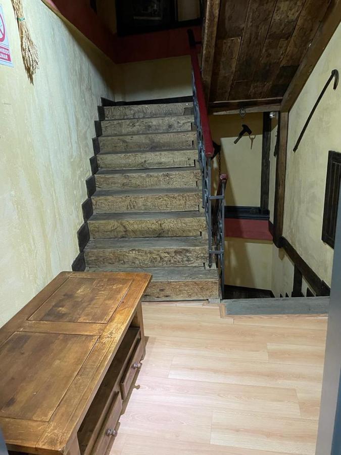 Hostal Sahagun Hotel Exterior photo